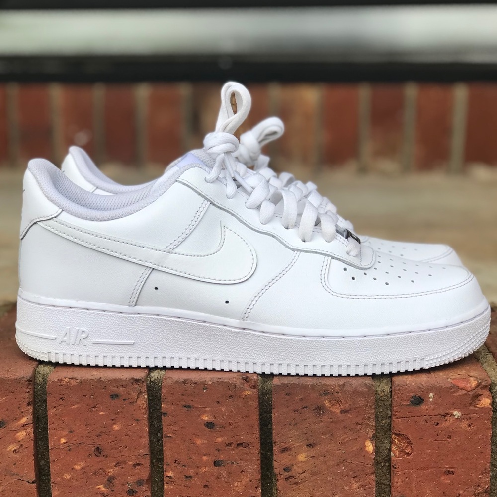 Nike Air Force One White Low Sz 9.5